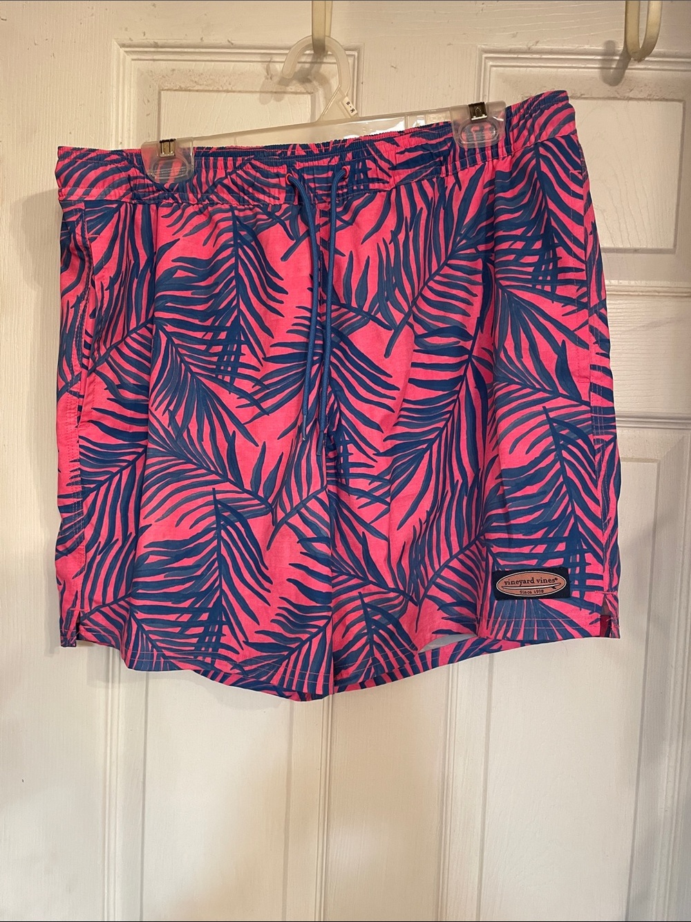 Vineyard Vines Hot Pink and Royal Blue Palm Swim Shorts ( bag 2)